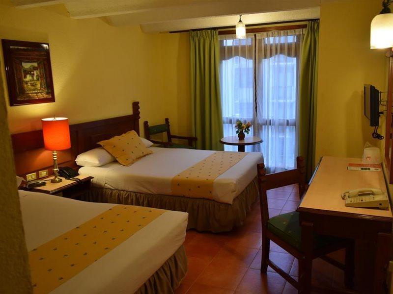 Hotel San Pedro بويبلا المظهر الخارجي الصورة